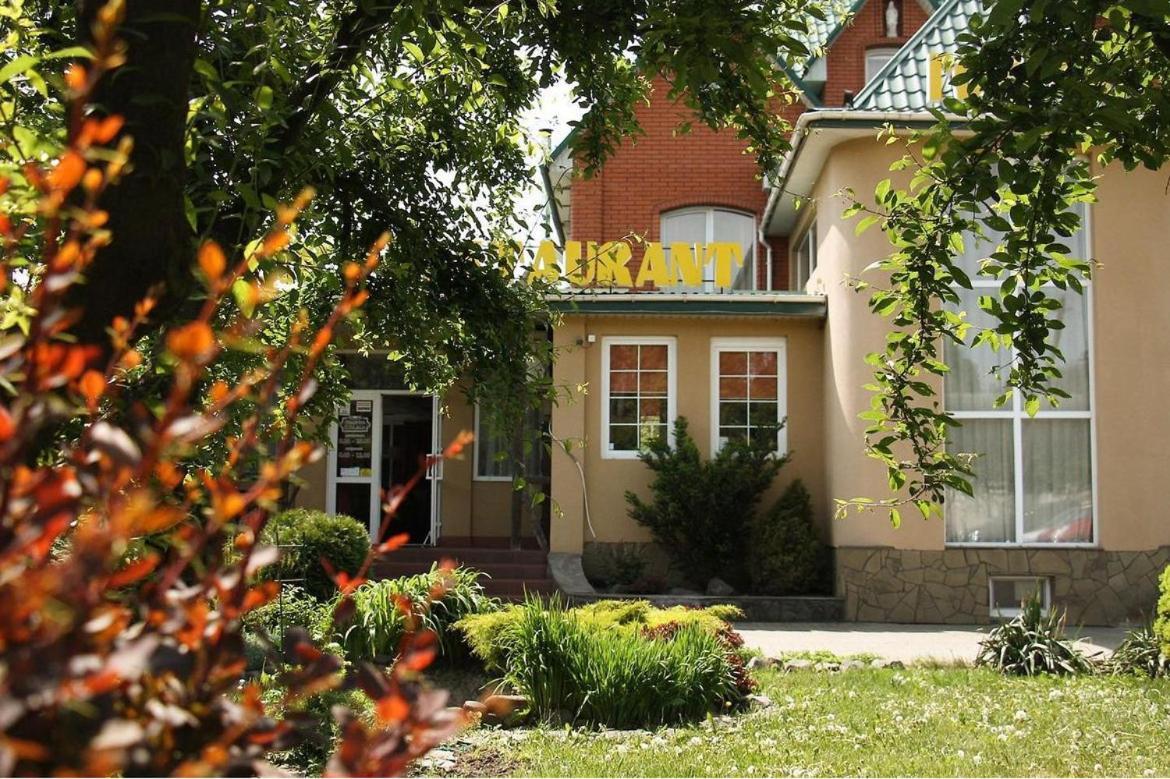 Pivdenna Brama Khmelʼnytsʼkyy Exteriör bild